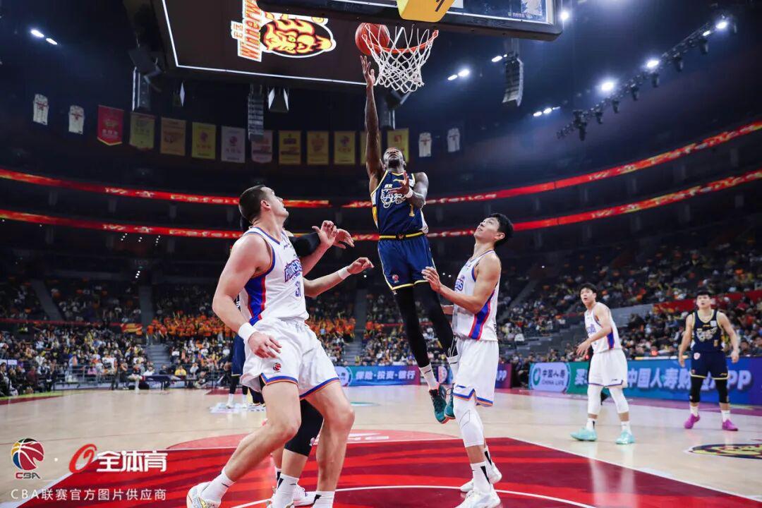 178体育资讯-末节打破僵局，华南虎主场98-89战胜天津